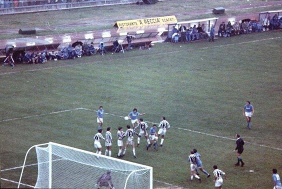 Gol imposible de tiro libre de Maradona